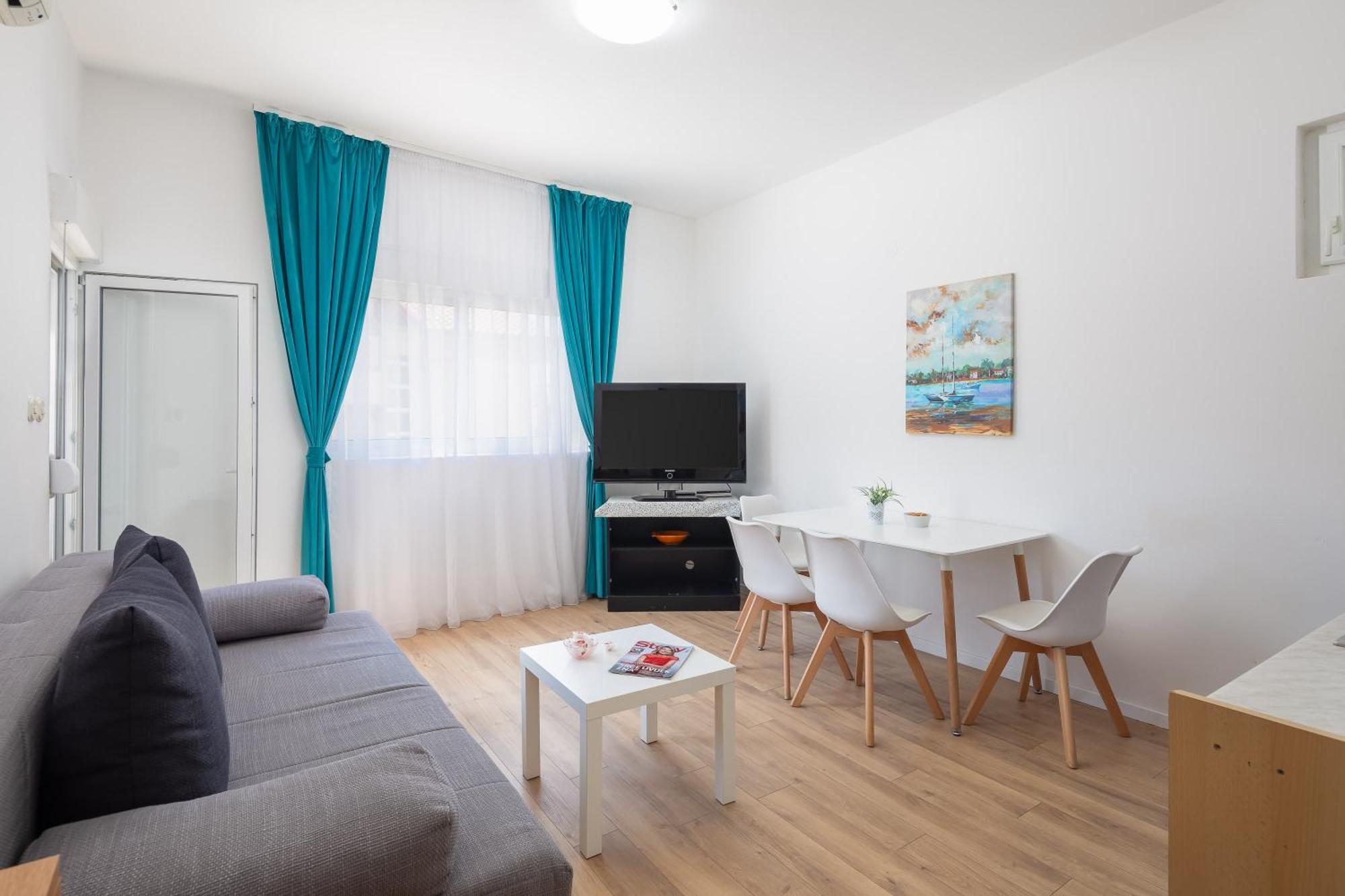 Magnolia Center Apartments Makarska Room photo