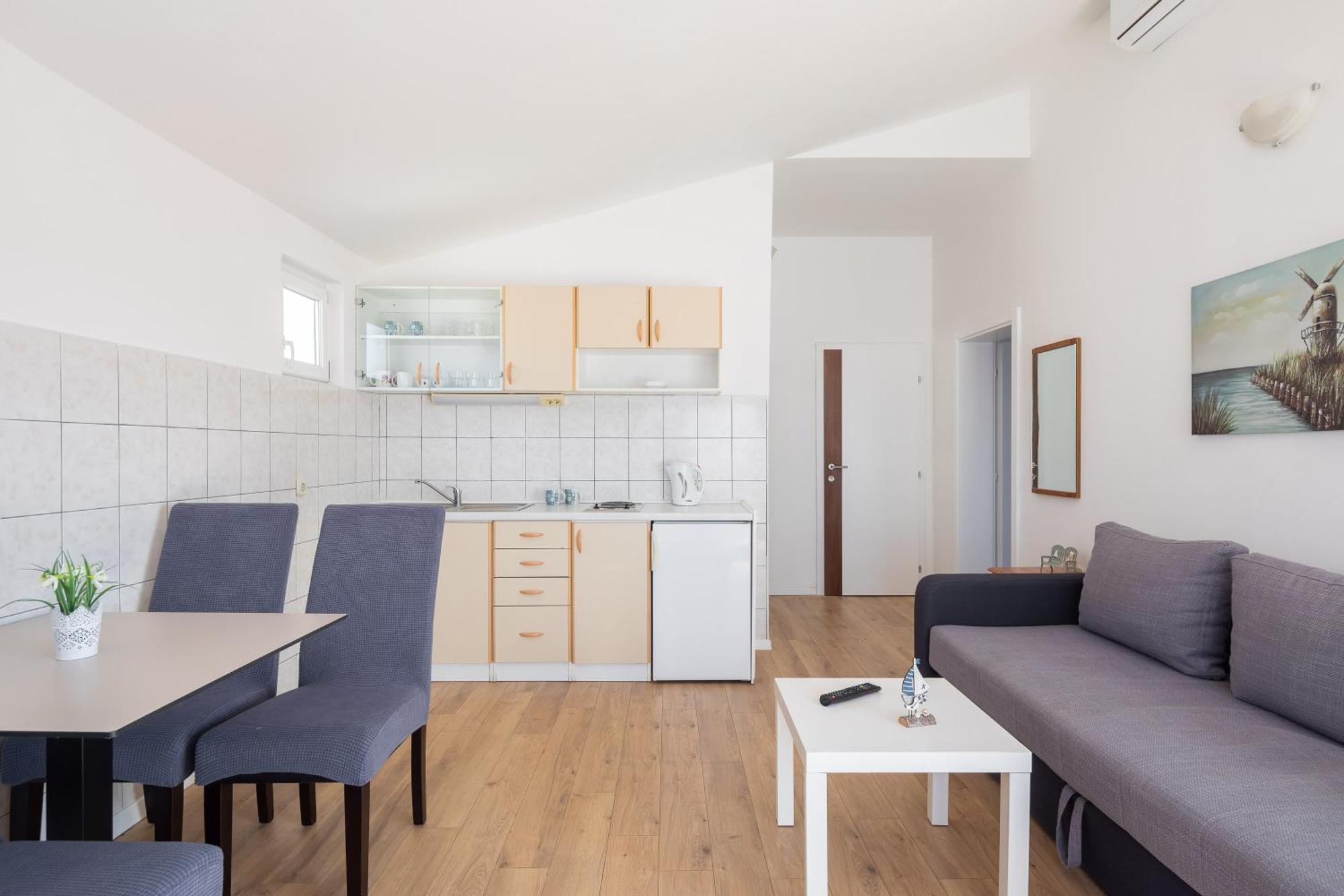 Magnolia Center Apartments Makarska Room photo